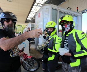 29.06.2019., Kraljevica - Prosvjed bajkera na Krckom mostu zbog naplate mostarine. Bikeri sitnisem placali most  istvorili guzvu.
Photo:Goran Kovacic/PIXSELL