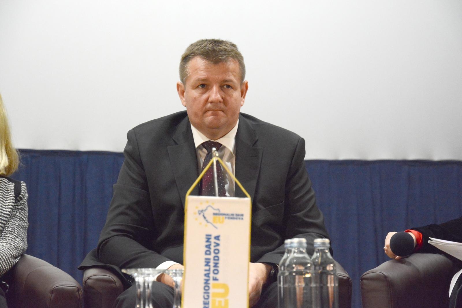 Virovitica: Regionalni dani EU fondova u organizaciji Poslovnog dnevnika  31.01.2019., Virovitica - U organizaciji Poslovnog dnevnika odrzani su Regionalni dani EU fondova u Centru kulture. Panel diskusija.  Ivica Kirin. 
Photo: Damir Spehar/PIXSELL