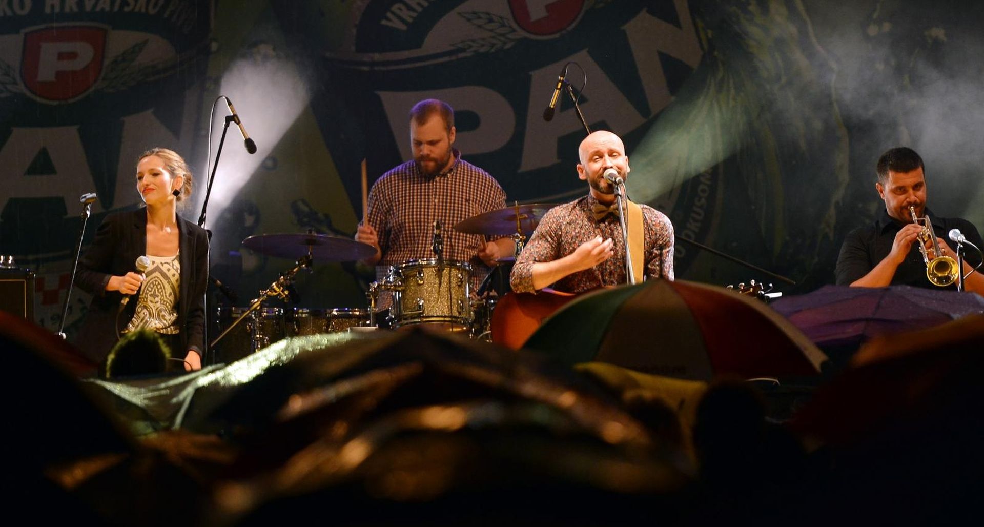 31.08.2014., Varazdin - Grupa Pavel je unatoc kisi raspjevala i rasplesala publiku na 16. Spancirfestu, festivalu dobrih emocija. 
Photo: Marko Jurinec/PIXSELL