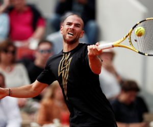 French Open - Roland Garros Tennis - French Open - Roland Garros, Paris, France - May 30, 2019. France's Adrian Mannarino reacts during his second round match against France's Gael Monfils. REUTERS/Benoit Tessier BENOIT TESSIER