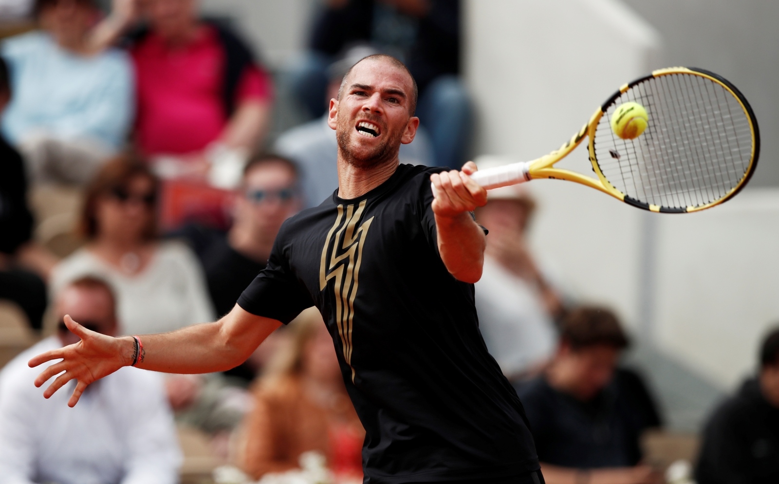 French Open - Roland Garros Tennis - French Open - Roland Garros, Paris, France - May 30, 2019. France's Adrian Mannarino reacts during his second round match against France's Gael Monfils. REUTERS/Benoit Tessier BENOIT TESSIER