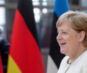 epa07660013 German Chancellor Angela Merkel arrives for a European Council Summit in Brussels, Belgium, 20 June 2019. European leaders are meeting in Brussels on 20 and 21 June to discuss new leadership posts for the EU's next institutional cycle and adopt the bloc's strategic agenda for 2019-2024; they will also focus on climate, disinformation, long-term EU budget and external relations.  EPA/STEPHANIE LECOCQ