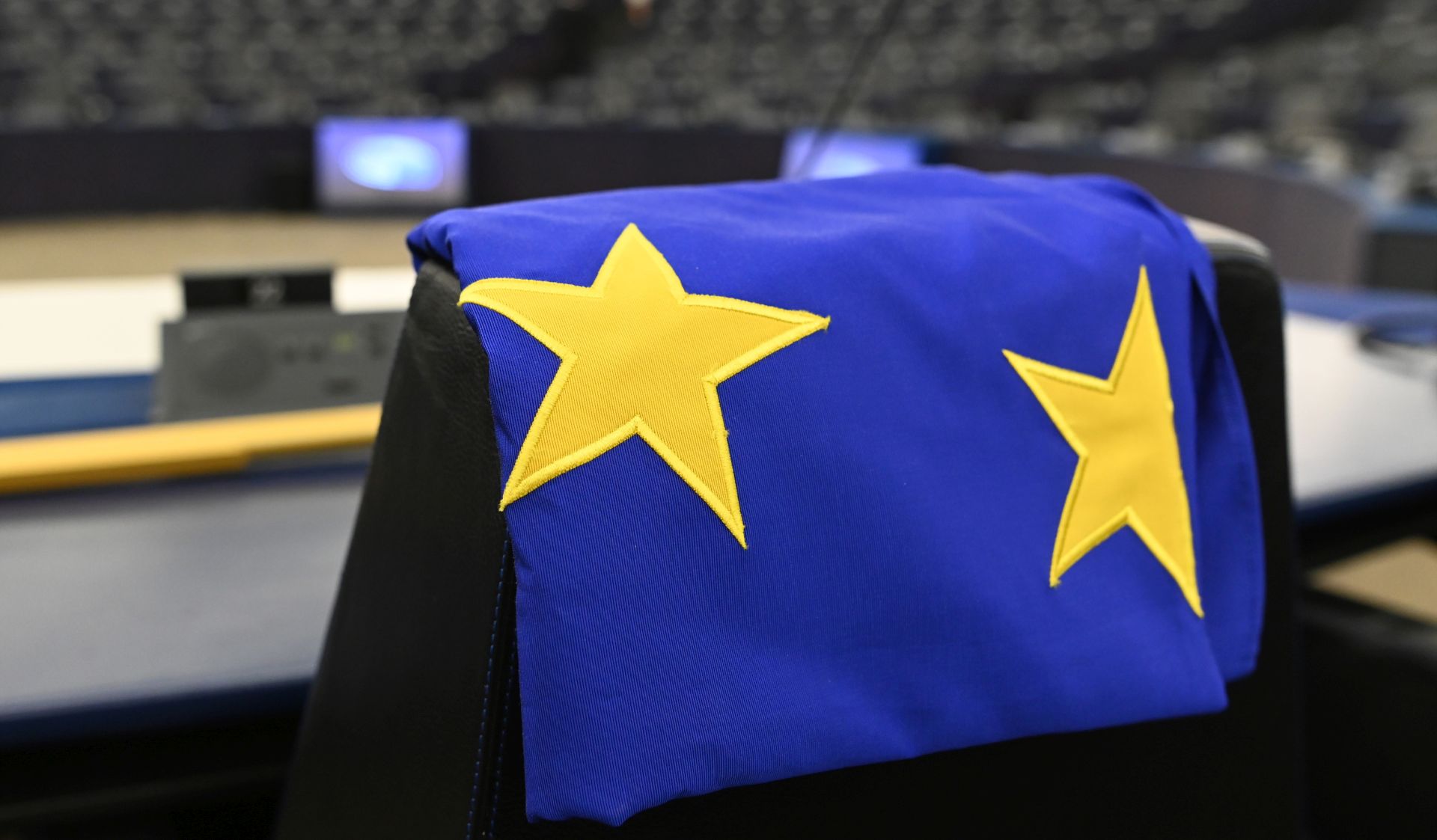 epa07687736 The European flag lies on a chair during the preparationfor the election of the Speaker of Parliament at the European Parliament, in Strasbourg, France, 01 July 2019.  In Brussels, negotiations have been postponed for the succession of the President of Parliament and the President of the European Commission.  EPA/PATRICK SEEGER