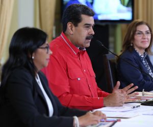 epa07690971 A handout photo made available by Miraflores press shows Venezuela's President Nicolas Maduro (C) speaks during a government event in Caracas, Venezuela, 02 July 2019. Maduro said that the exploratory process to install a dialog with opposition in Noruega shows a positive outcome although the head of Parliament Juan Guaido assured that there are no new encounters planned.  EPA/PRENSA MIRAFLORES HANDOUT  HANDOUT EDITORIAL USE ONLY/NO SALES