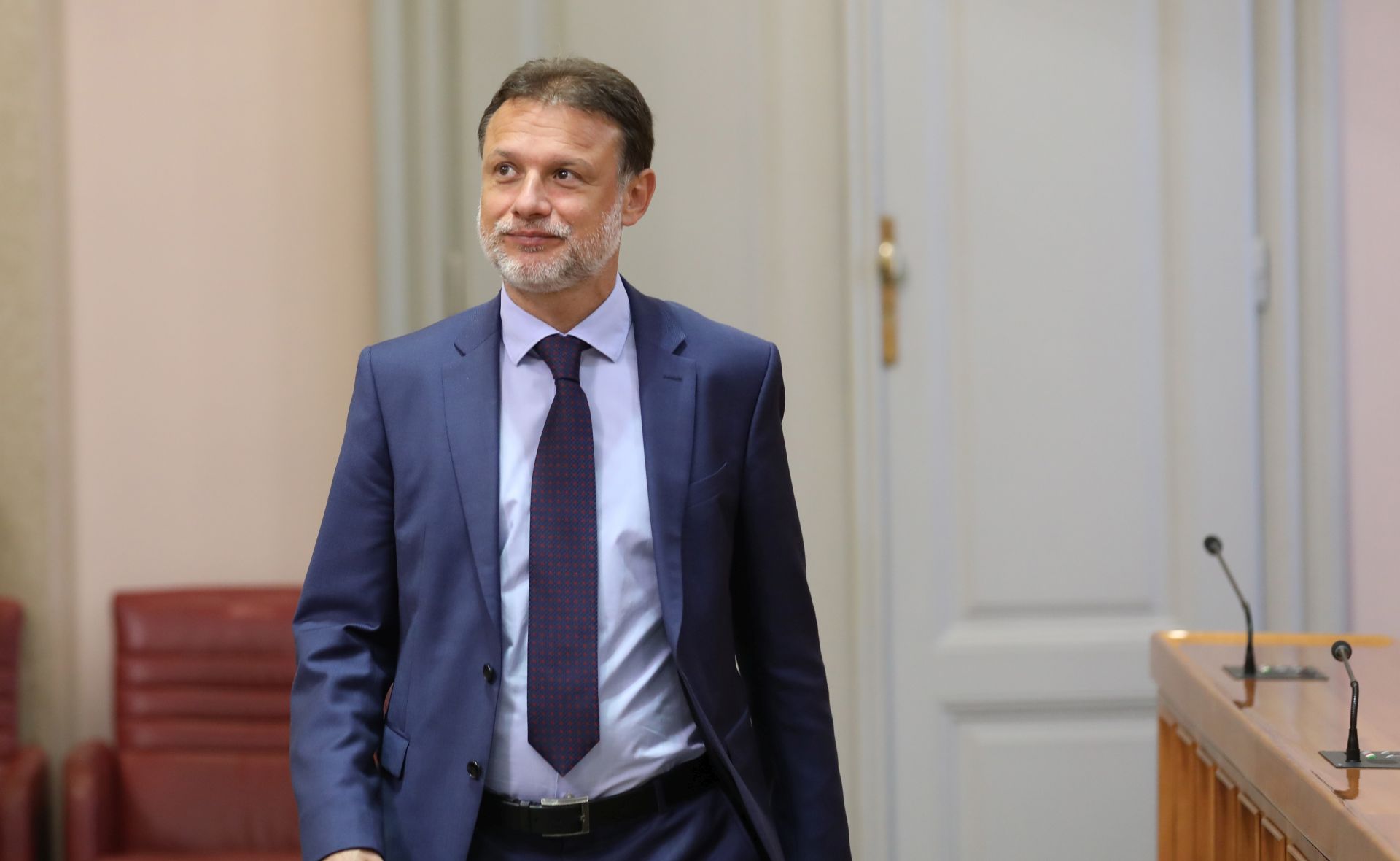 Zagreb, 04.7.2019 -  12. sjednica Hrvatskog sabora nastavljena je  raspravom o Konačnom prijedlogu zakona o izmjenama i dopunama Zakona o policijskim poslovima i ovlastima. Na fotografiji Gordan Jandroković.
foto HINA/ Admir BULJUBAŠIĆ/ abu