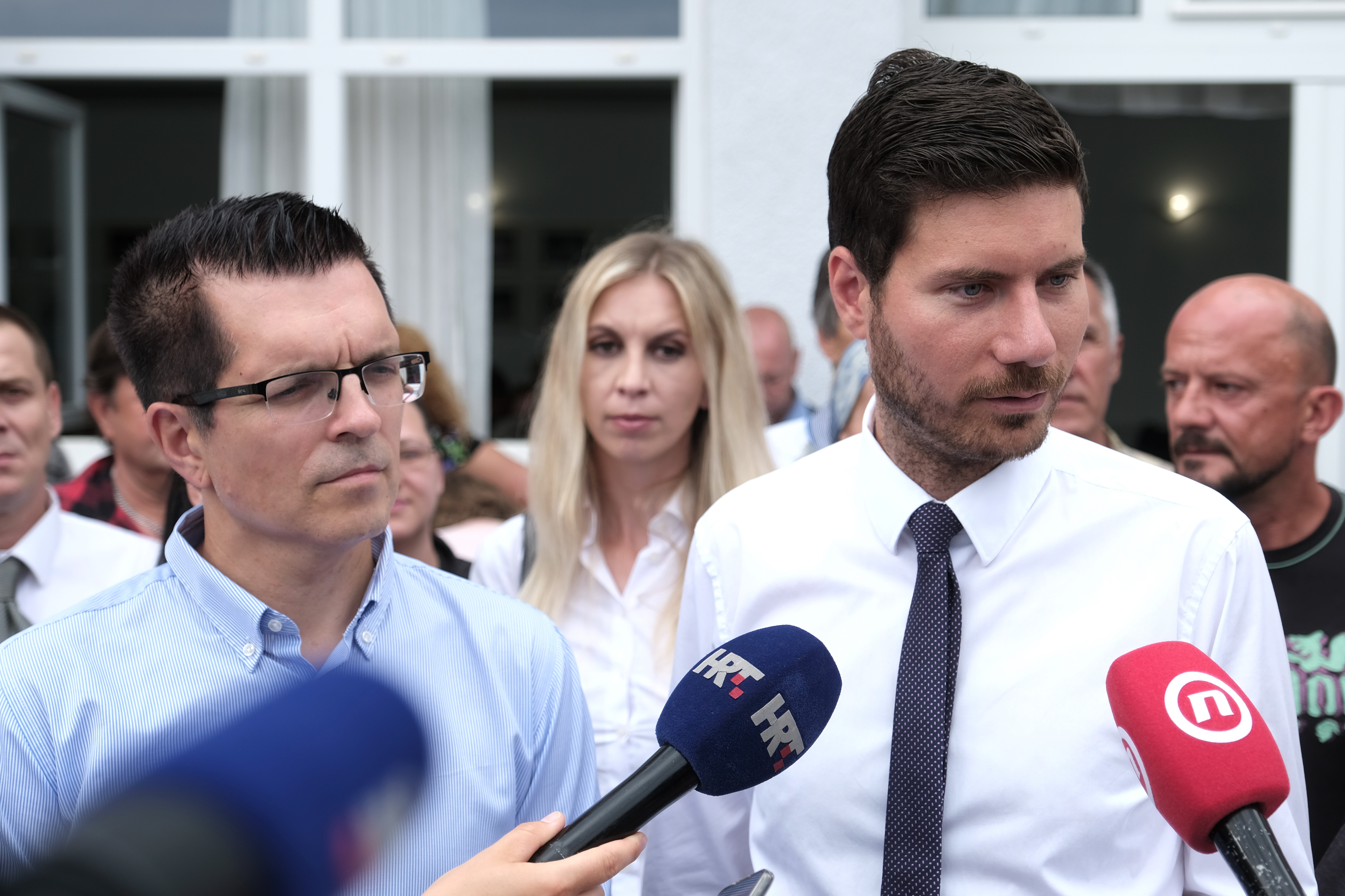 Zagreb, 07.07.2019. - Osnivačka skupština Stranke Ivana Pernara, saborskog zastupnika koji je nedavno istupio iz Živog zida.
Na fotografiji Branimir Bunjac, Ivan Pernar.
foto HINA/ Edvard ŠUŠAK/ es