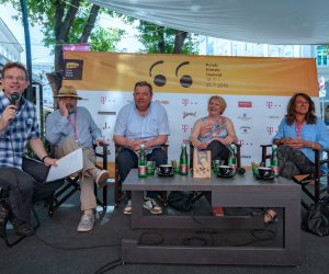 Pula, 14.7.2019 - Film Vinka Breana Koja je ovo drava koji æe u nedjelju u sklopu 66. Pulskog filmskog festivala biti prikazan u pulskoj Areni, predstavljen je na  konferenciji za novinare odranoj u Puli na kojoj je producent filma Ivan Maloèa kazao kako je tajna filma u samom redatelju Vinku Breanu. 
foto HINA/ Daniel SPONZA/ ua