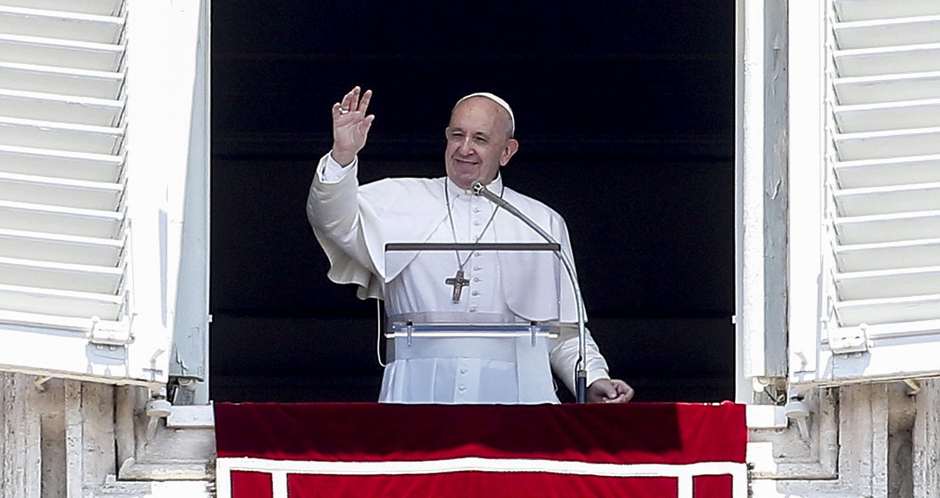 epa07731144 Pope Francis delivers his message during the Angelus prayer in St. Peter's Square, at the Vatican, July 21, 2019.  EPA/FABIO FRUSTACI