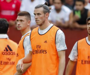 epa07736261 Real Madrid forward Gareth Bale (C) warms up during the first half of the International Champions Cup (ICC) soccer match between Real Madrid and Arsenal at FedEx Field in Landover, Maryland, USA, 23 July 2019.  EPA/ERIK S. LESSER