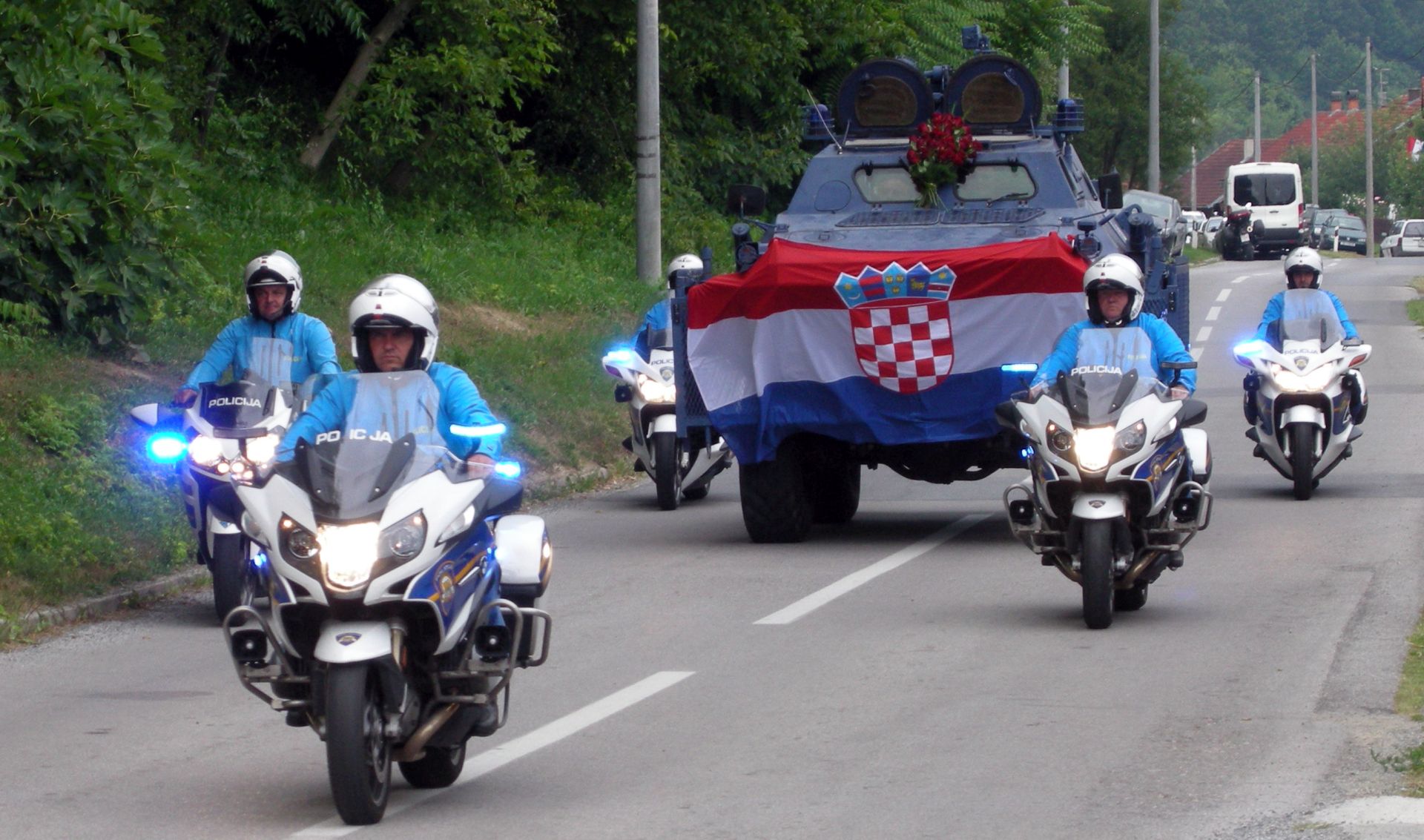 Struga Banska, 26.7.2019. - U Strugi Banskoj obilježena je 28. obljetnica pogibije 13 hrvatskih redarstvenika, koji su branili Pounje. 
foto HINA/ ml