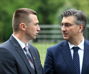 03.05.2019., Vukovar - Na Memorijalnom groblju odala se pocast poginulim nestalim, ubijenim i umrlim hrvatskim braniteljima Vukovara u Domovinskom ratu. Gradonacelnik Vukovara Ivan Penava, predsjednik Vlade Andrej Plenkovic Photo: Davor Javorovic/PIXSELL