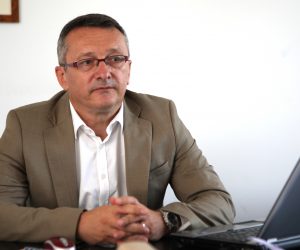 07.08.2013., Split - Dvije tisuce radnika Brodosplita dobilo je na uvid nove ugovore o radu, dok je vise od tisucu uz dogovorene otpremnine dobilo otkaz. Darko Pappo, clan uprave. Photo: Ivo Cagalj/PIXSELL