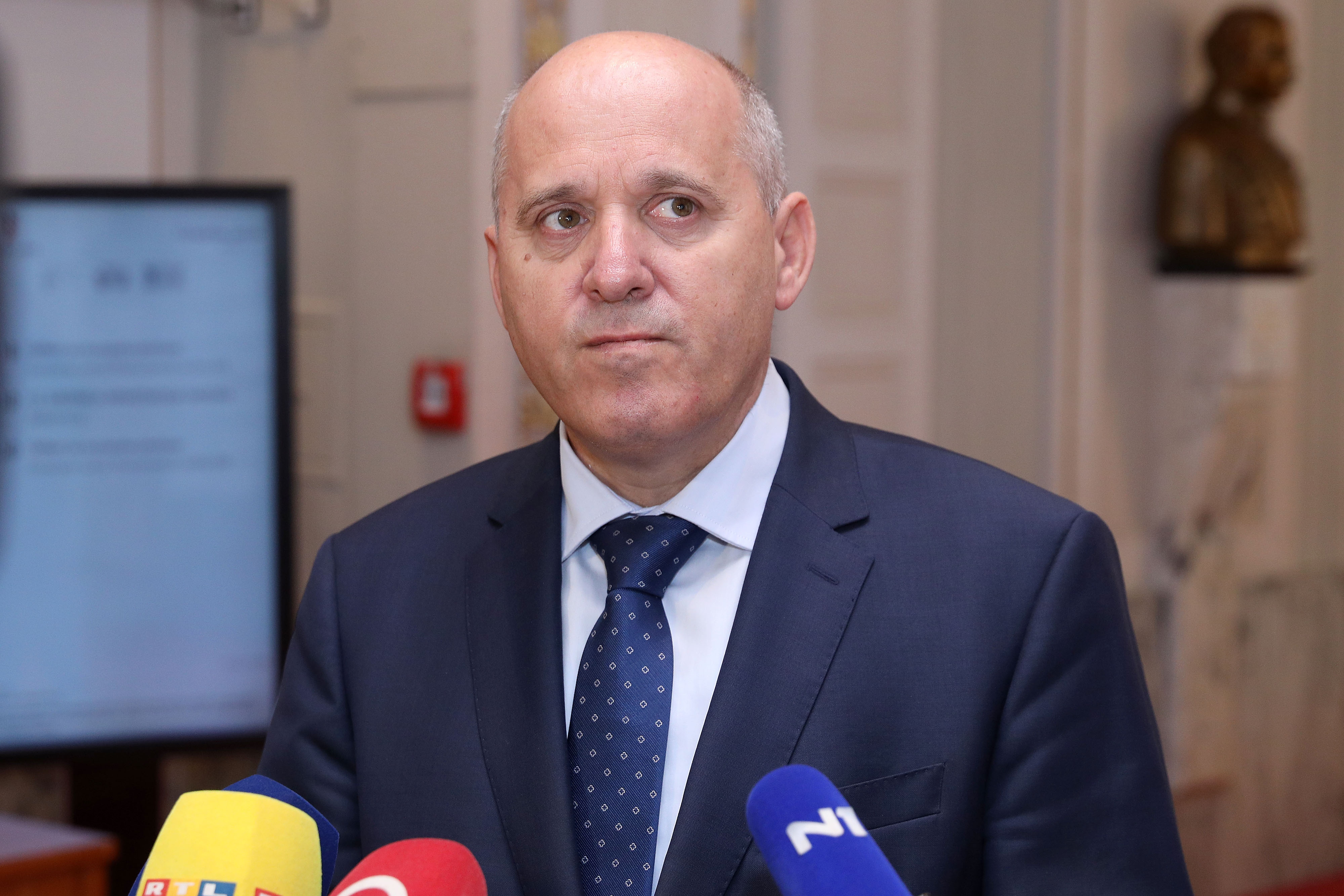 09.07.2019., Zagreb - Predsjednik kluba zastupnika HDZ-a Branko Bacic dao je u Saboru izjavu o ostavci ministra Kuscevica.
Photo: Patrik Macek/PIXSELL