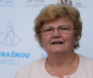 09.07.2019., Zagreb -  Ministarstvo za demografiju, obitelj, mlade i socijalnu politiku i UNICEF urucili su sluzbena vozila obiteljskim centrima Zagrebacke, Licko-senjske, Medimurske, Koprivnicko-krizevacke i Vukovarsko-srijemske zupanije.  Nada Murganic Photo: Filip Kos/PIXSELL