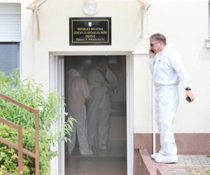 09.07.2019., Djakovo - U ulici Petra Preradovica u zgradi Centra za socijalnu skrb doslo je do pucnjave prilikom cega je jedna osoba smrtno stradala. Policija na ocevidu. Photo: Davor Javorovic/PIXSELL