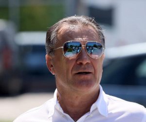 11.06.2019., Sarajevo, Bosna i Hercegovina - Zdravko Mamic dolazi u zgradu suda u Sarajevu. Zdravku Mamicu jutros je urucen poziv za saslusanje pred Sudom BiH na temelju tjeralice koju su za njim raspisale vlasti u Hrvatskoj. Photo: STR-2222/PIXSELL