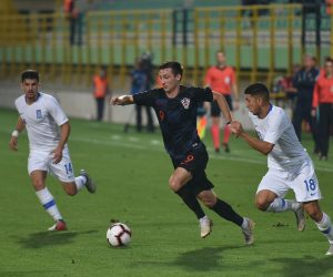 12.10.2018., stadion Aldo Drosina, Pula - Kvalifikacijska utakmica ua U-21  Europsko prvenstvo, Hrvatska - Grcka. Marin Jakolis, Dimitris Liminios
Photo: Dusko Marusic/PIXSELL
