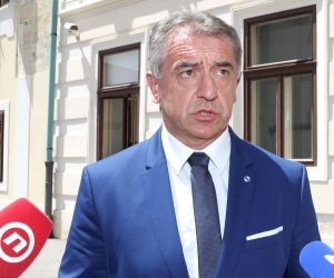 13.06.2019., Zagreb - Zupan Darko Milinovic dosao je u Banske dvore na razgovor s premijerom o isplati placa u Licko senjskoj zupaniji. Photo: Patrik Macek/PIXSELL