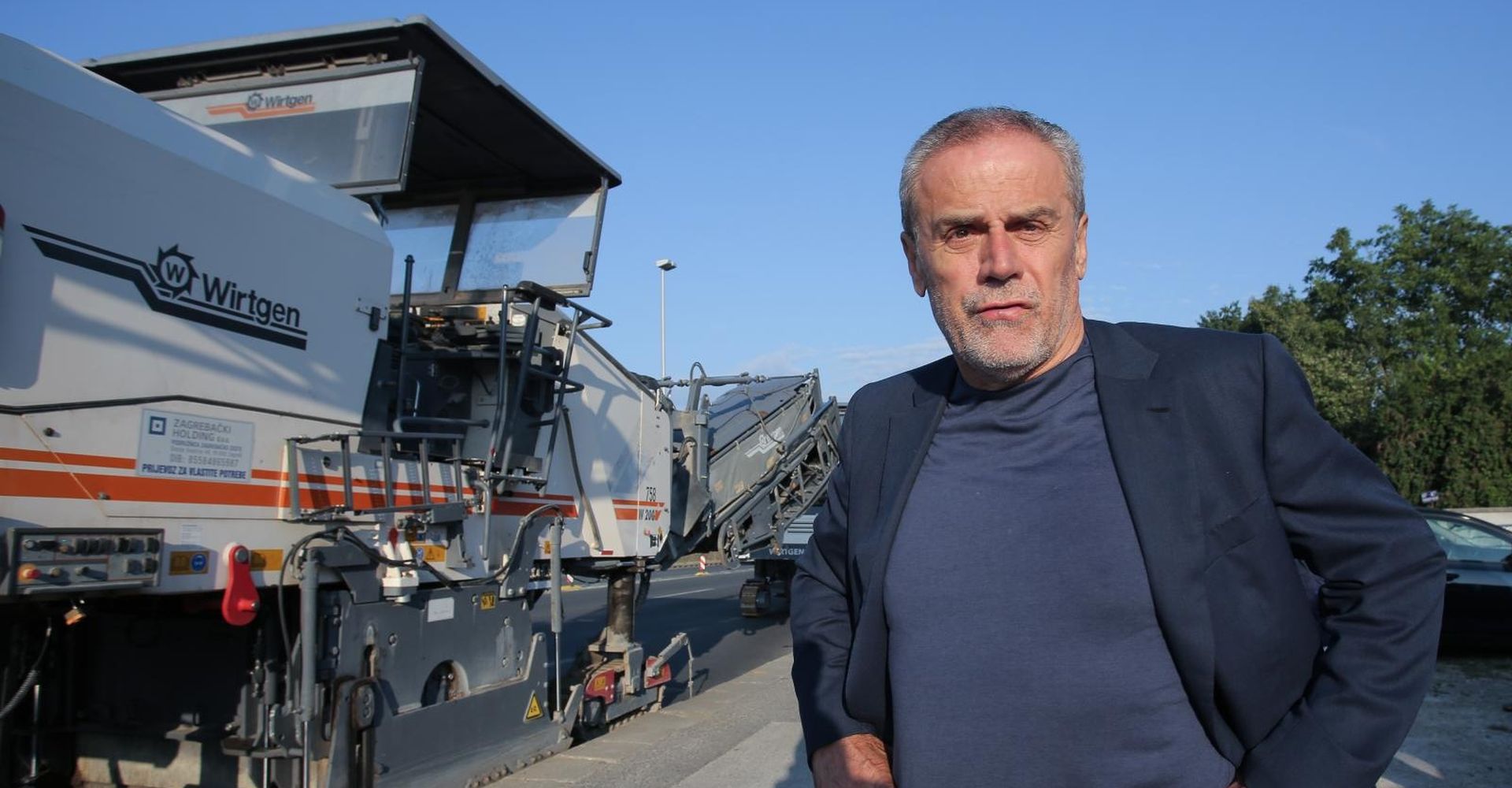 22.07.2019., Zagreb - Gradonacelnik Grada Zagreba Milan Bandic sa suradnicima je obisao Aleju Bologne u kojoj su zapoceli radovi na sanaciji sjevernoga kolnika, od ulice Prigornica do Aleje Seljacke bune, u duzini od 1.400 metara. Photo: Tomislav Miletic/PIXSELL