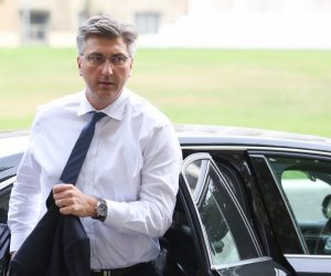 25.07.2019., Trg zrtava fasizma , Zagreb - Zajednicka sjednica Predsjednistva i Nacionalnog vijeca HDZ-a.Andrej Plenkovic .Photo: Marko Prpic/PIXSELL