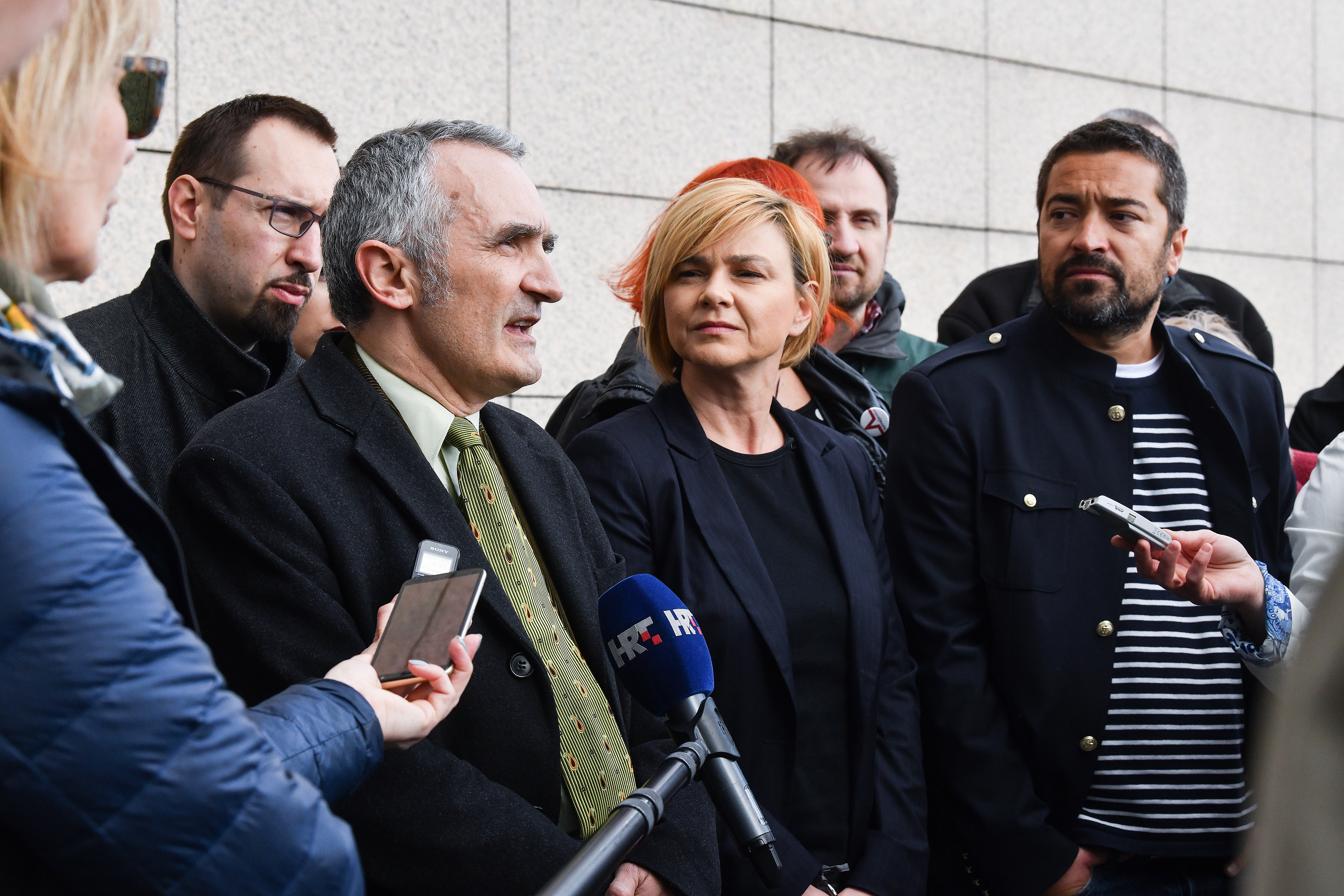 Zagreb: Konferencija za medije koalicije za izlazak na europske izbore: Možemo! 28.03.2019., Zagreb- Ispred NSK odrzana je konferencija za medije koalicije za izlazak na europske izbore: Mozemo!. Sandra Bencic, Dragan Markovina, Zorislav Antun Petrovic Tomislav Tomasevic, Rada Boric. 
Photo: Sandra Simunovic/PIXSELL