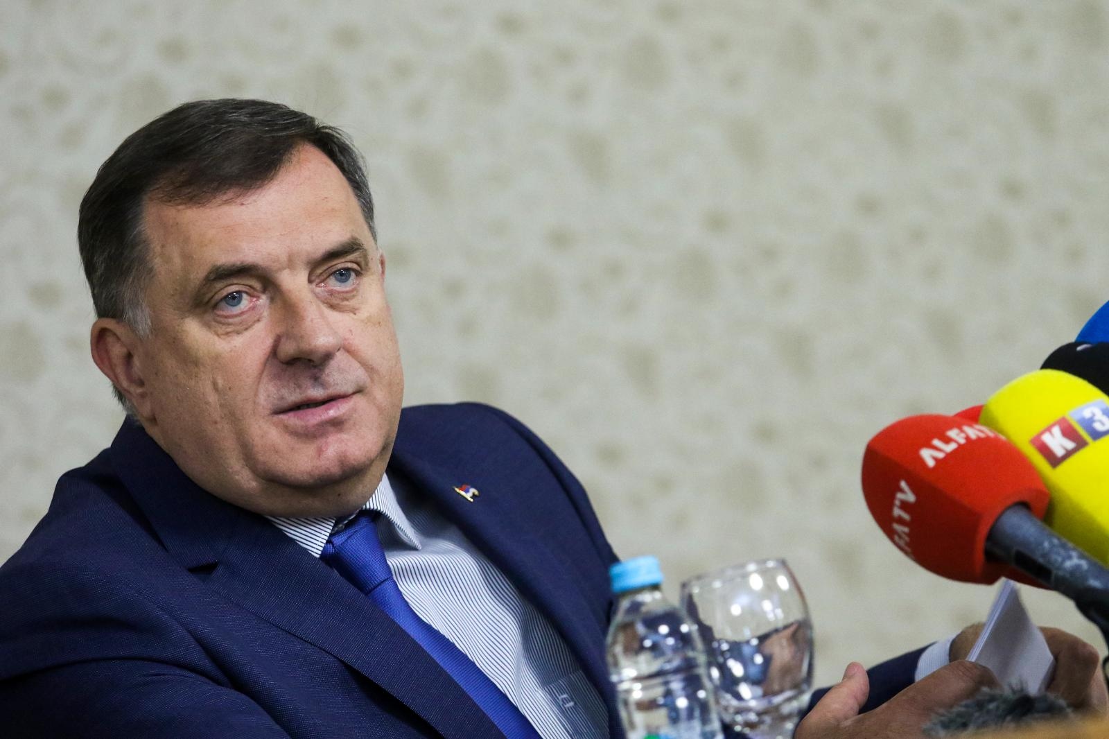 28.05.2019., Sarajevo, Bosna i Hercegovina - 
Predsjedavajuci Predsjednistva Bosne i Hercegovine Milorad Dodik odrzao je konferenciju za medije na kojoj se osvrnuo na izvjestaj Johannesa Hahna te istaknuo kako je izgubljeno nekoliko mjeseci za priblizavaje BiH Europskoj uniji.
Photo: Armin Durgut/PIXSELL