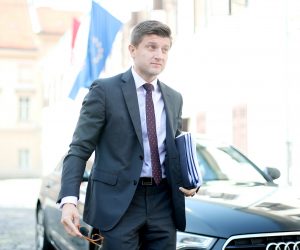 31.07.2019., Zagreb - Trg svetog Marka. Dolazak ministara na sjednicu uzeg kabineta Vlade RH. Zdravko Maric. Photo: Sanjin Strukic/PIXSELL