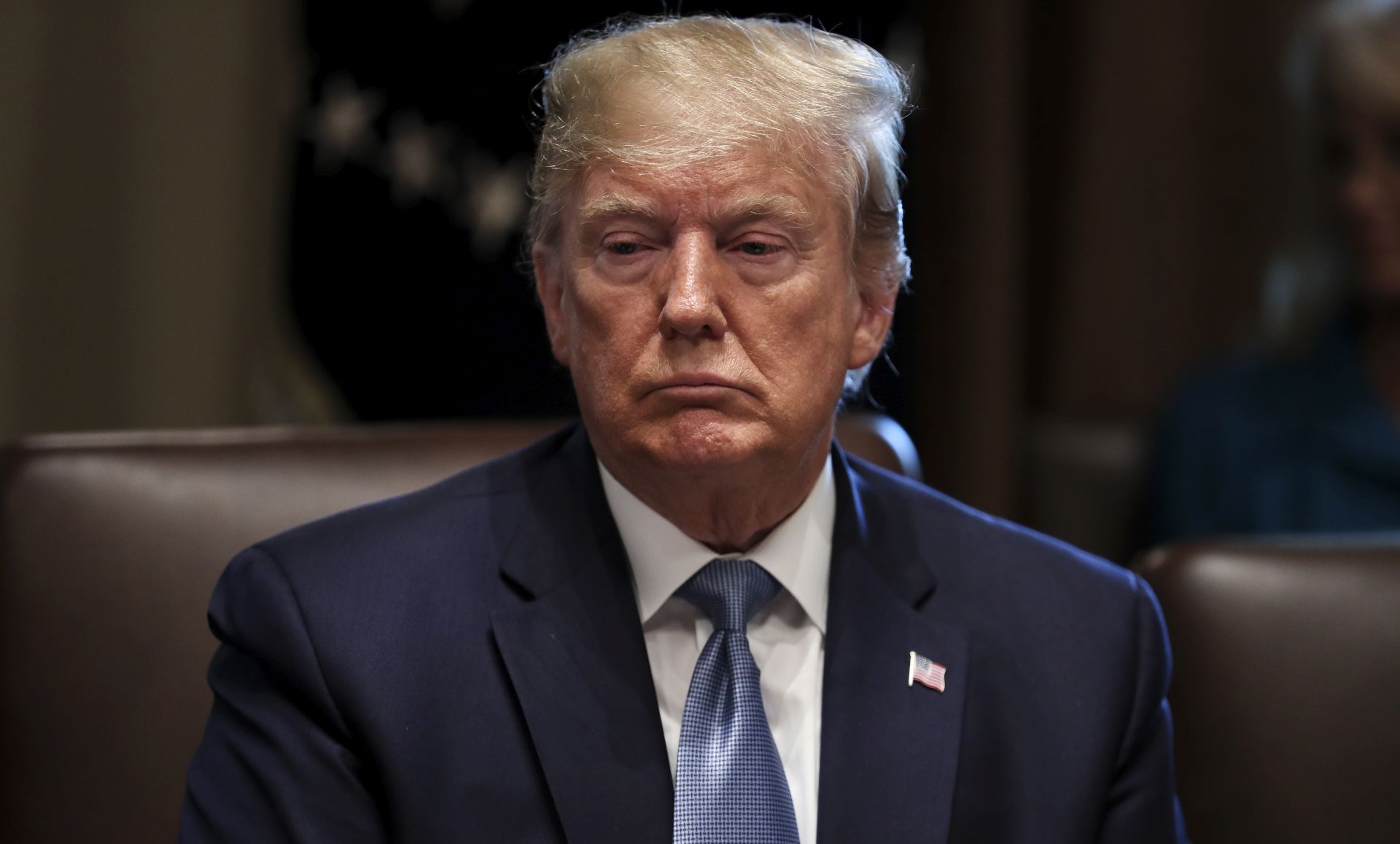 epa07720929 US President Donald J. Trump listens during a Cabinet Meeting in the Cabinet Room of the White House, Washington, DC, USA, 16 July 2019.  EPA/Oliver Contreras / POOL