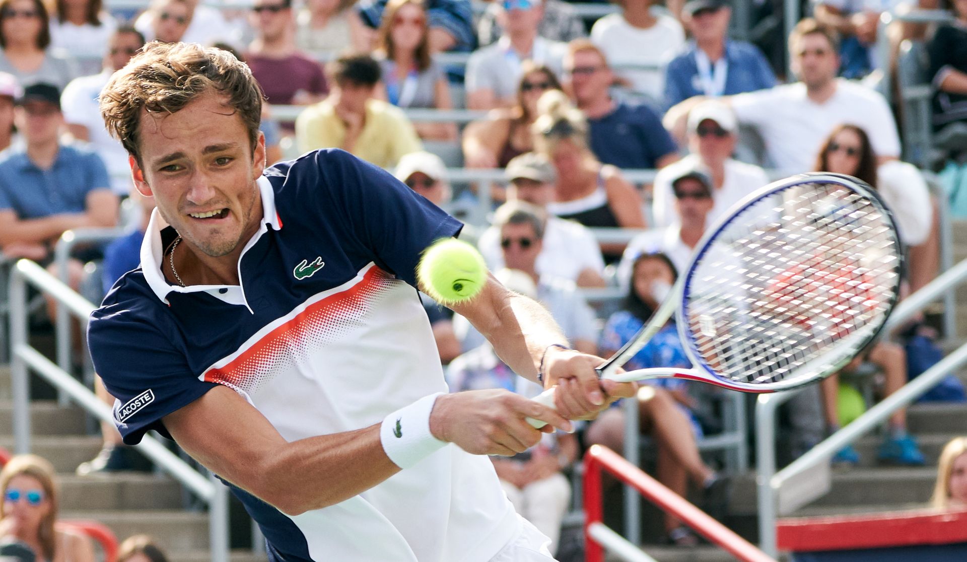 epa07769026 Daniil Medvedev of Russia in action against Rafael Nadal of Spain during their finals match of the Rogers Cup tennis tournament in Montreal, Canada, 11 August 2019.  EPA/VALERIE BLUM