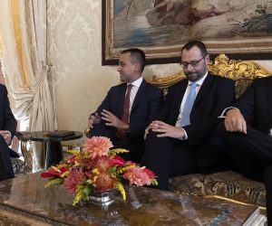 epa07786115 A handout photo made available by Quirinale Palace shows the President of the Republic Sergio Mattarella (L) with Luigi Di Maio M5S leader and his party members Francesco D'Uva (R) and Stefano Patuanelli (2-R) at Quirinale Palace for the first round of formal political consultations following the resignation of Prime Minister Giuseppe Conte, in Rome, Italy, 22 August 2019.  EPA/PAOLO GIANDOTTI QUIRINALE PALACE HANDOUT  HANDOUT EDITORIAL USE ONLY/NO SALES