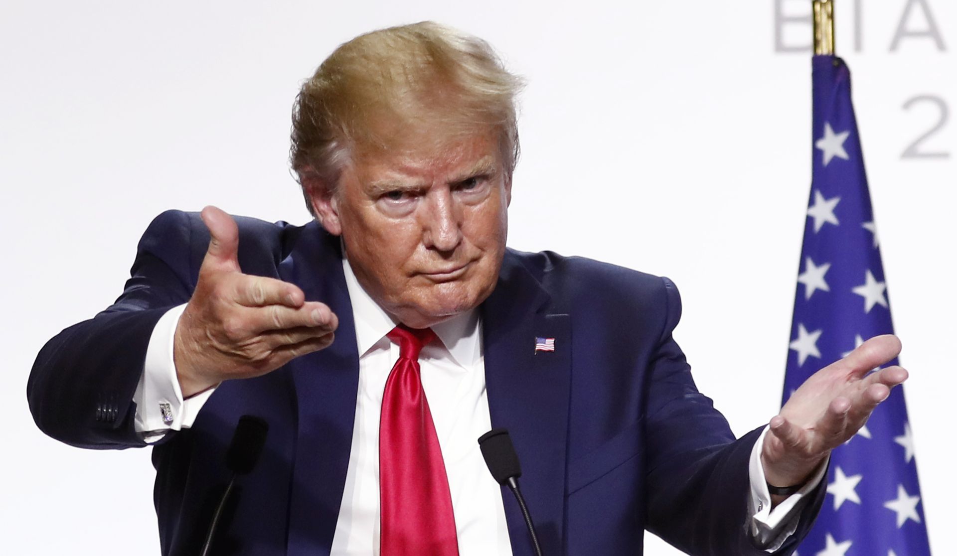 epa07795456 US President Donald J. Trump speaks during a press conference on the closing day of the G7 summit in Biarritz, France, 26 August 2019.  EPA/IAN LANGSDON