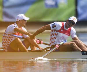epa07806652 First placed Martin and Valent Sinkovic of Croatia react after winning the Men's Pair Final A at the World Rowing Championship 2019 in Linz-Ottensheim, Austria, 31 August 2019.  EPA/CHRISTIAN BRUNA
