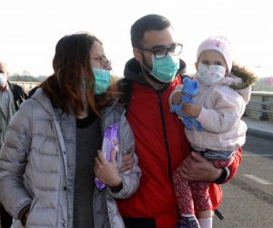 02.04.2019., Zagreb - Mila Roncevic u pratnji roditelja Sanje i Marina Roncevica odlazi iz Medjunarodne Zracne luke dr. Franjo Tudjman u SAD gdje ce ju u Philadelphiji docekati medicinski tim bolnice Children's Hospital of Philadelphia. Photo: Marko Prpic/PIXSELL