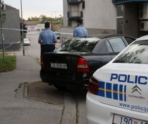 02.08.2019., Zagreb - Policija na Kajzerici i dan nakon visestrukog ubojstva patrolira u ulici  i kuci ubijenih.
Photo: Matija Habljak/PIXSELL