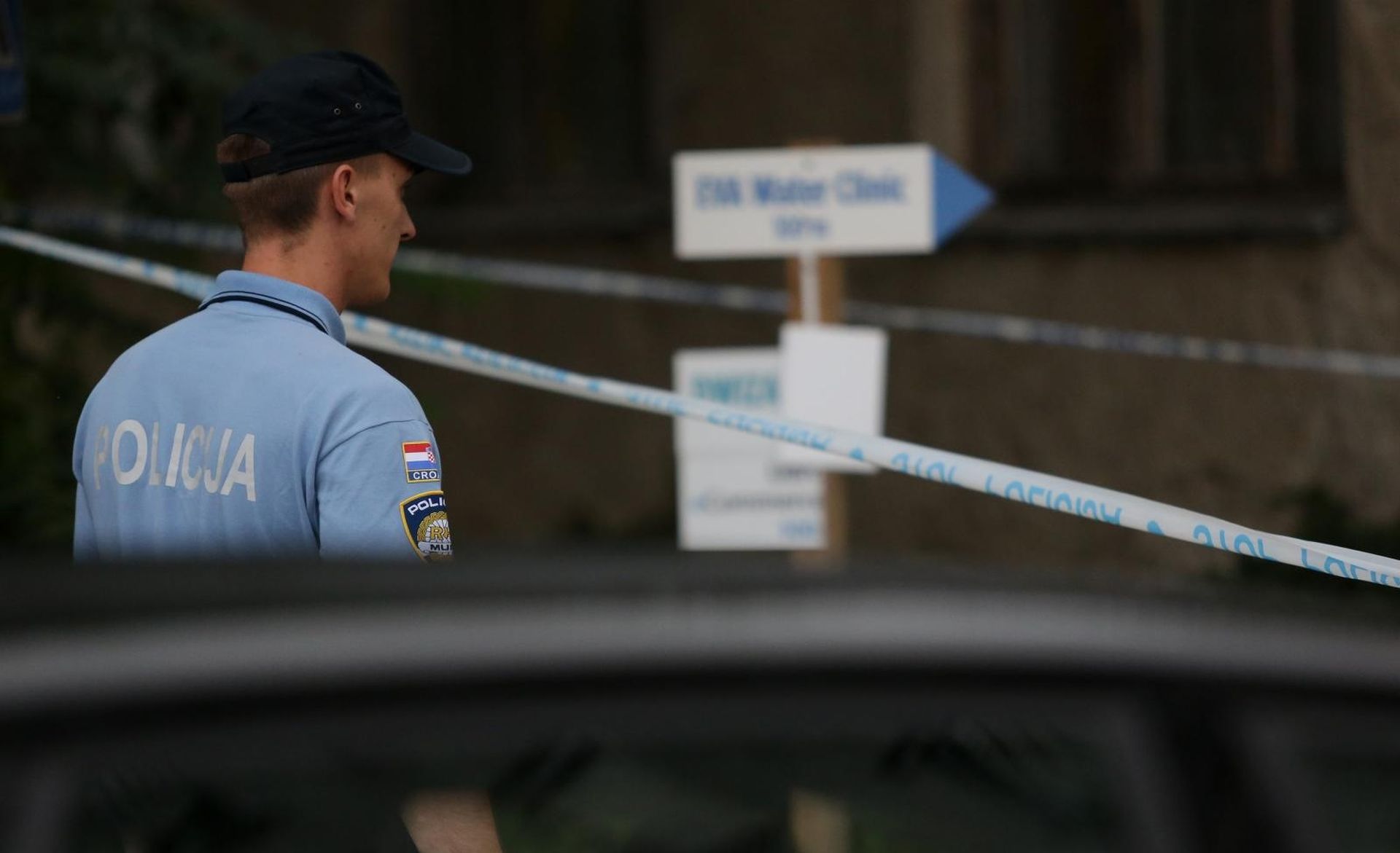 02.08.2019., Zagreb - Policija na Kajzerici i dan nakon visestrukog ubojstva patrolira ulicu i kucu ubijenih.
Photo: Matija Habljak/PIXSELL