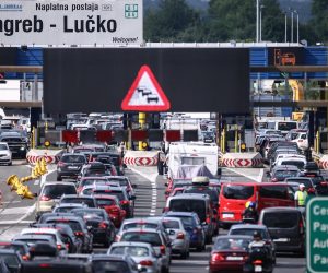 03.08.2019., Zagreb - Guzve na naplatnim kucicama Lucko u smjeru mora. Photo:Igor Soban/PIXSELL