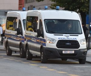 05.08.2019., Knin - Policija na gradskim ulicama prije pocetka sluzbenog programa obiljezavanja Dana pobjede i domovinske zahvalnosti te Dana hrvatskih branitelja. Photo: Hrvoje Jelavic/PIXSELL