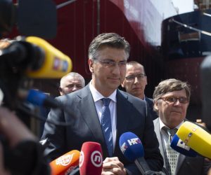 06.08.2019., Rijeka - Obilazak brodogradilista 3. maj. Predsjednik Vlade Andrej Plenkovic, direktor brodogradilista 3. Maj Edi Kucan. Photo: Nel Pavletic/PIXSELL