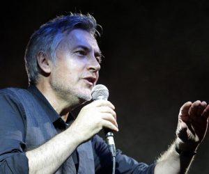 09.08.2019., Primosten - Miroslav Skoro  pjevac  i predsjednicki kandidat odrzao je koncert pred prepunim trgom Rudina u Primostenu.
Photo: Dusko Jaramaz/PIXSELL