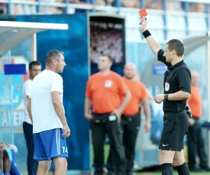 11.08.2019., Gradski stadion Ivan Kusek Apas, Koprivnica - Hrvatski Telekom Prva liga, 04. kolo, NK Slaven Belupo - HNK Hajduk. Buric Damir, trener momcadi Hajduka. Sudac Matoc Marko. Photo: Sanjin Strukic/PIXSELL