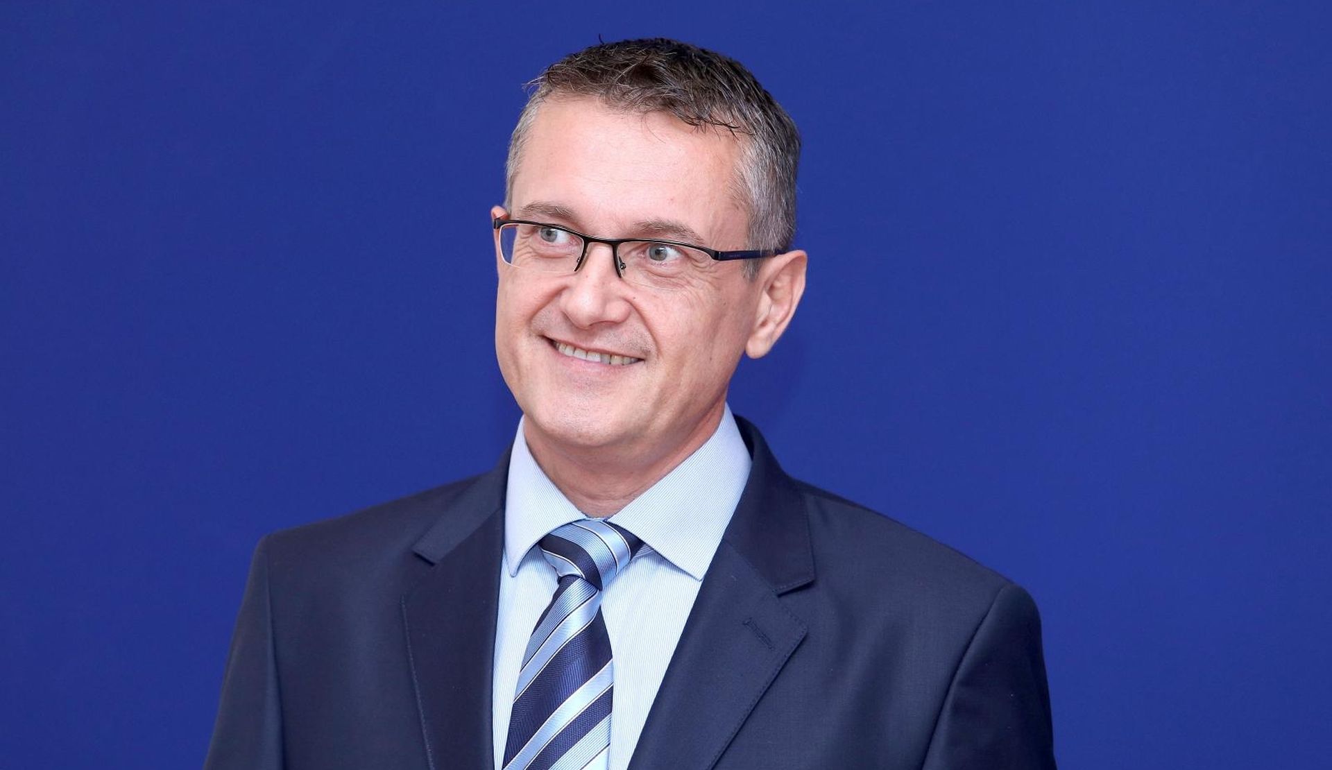 Zagreb: GLAS traži izmjenu Vatikanskih ugovora 12.10.2018., Zagreb- U Saboru  je odrzana konferencija za medije Kluba zastupnika GLAS-a i HSU-a. O temi: „Dopis hrvatskih biskupa ravnateljima skola o obvezatnosti nastave vjeronauka u kontekstu Prijedloga Zakljucka o pokretanju postupka pregovora o izmjenama Ugovora izmedju Svete Stolice i Republike Hrvatske koji je klub zastupnika GLAS-a i HSU-a  uputio u saborsku proceduru“ govorili su zastupnici Anka Mrak-Taritas i Goran Beus Richembergh 

Photo: Patrik Macek/PIXSELL