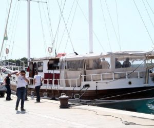 14.08.2019., Hvar - Policijski ocevid na jedrenjaku Atlantia na kojemu je doslo do smrti 57-godisnjeg talijanskog turista i teskog trovanja jos petero osoba. 
Photo: Ivo Cagalj/PIXSELL