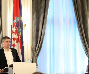 17.06.2019., Zagreb - Zoran Milanovic u Hrvatskom novinarskom drustvu obratio se medijima u povodu svoje kandidature za predsjednika RH. Photo: Luka Stanzl/PIXSELL