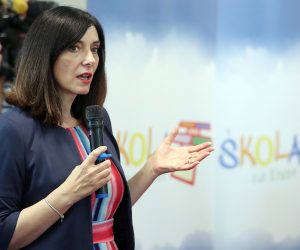 20.08.2019., Zagreb - Ministrica znanosti i obrazovanja Blazenka Divjak na zavrsnim pripremama prije pocetka skolske godine s mentorima za novu kurikularnu reformu koja se od ove godine provodi u svim skolama diljem Hrvatske pod nazivom Skola za zivot. Photo: Goran Stanzl/PIXSELL