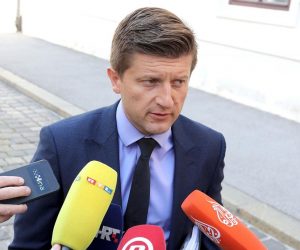 21.08.2019., Zagreb - Nakon ljetne stanke u Banskim dvorima odrzana je sjednica uzeg kabineta Vlade RH. Zdravko Maric, potpredsjednik Vlade i ministar financija  Photo: Patrik Macek/PIXSELL