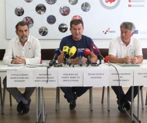 21.08.2019., Zagreb - Udruga sindikata vozaca i prometnih radnika te Sindikat prometa i veza Hrvatske najavili su djelomicnu obustavu rada u petak, 23. kolovoza, na svim linijama - u gradskom, zupanijskom i medjuzupanijskom prijevozu. Anto Jelic, Stjepan Lisicak i Hrvoje Mestrovic
Photo: Robert Anic/PIXSELL