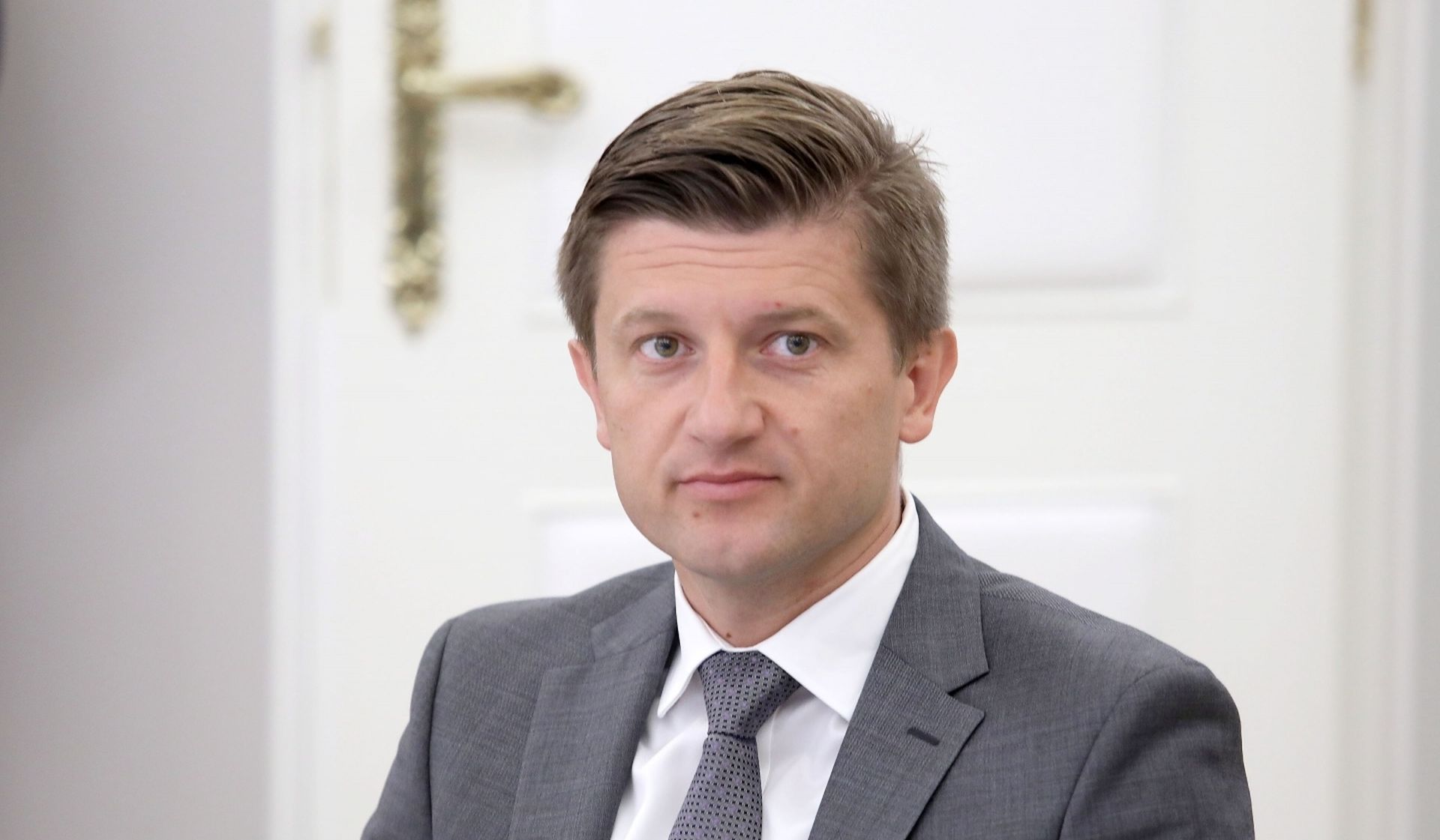 22.08.2019., Zagreb - Na svojoj 174. sjednici Vlada RH je, uz ostalo, raspravljala o prijedlogu kandidata Republike Hrvatske za clana Europske komisije, u mandatnom razdoblju od 2019. do 2024. godine. Potpredsjednik Vlade i ministar financija Zdravko Maric.
Photo: Patrik Macek/PIXSELL