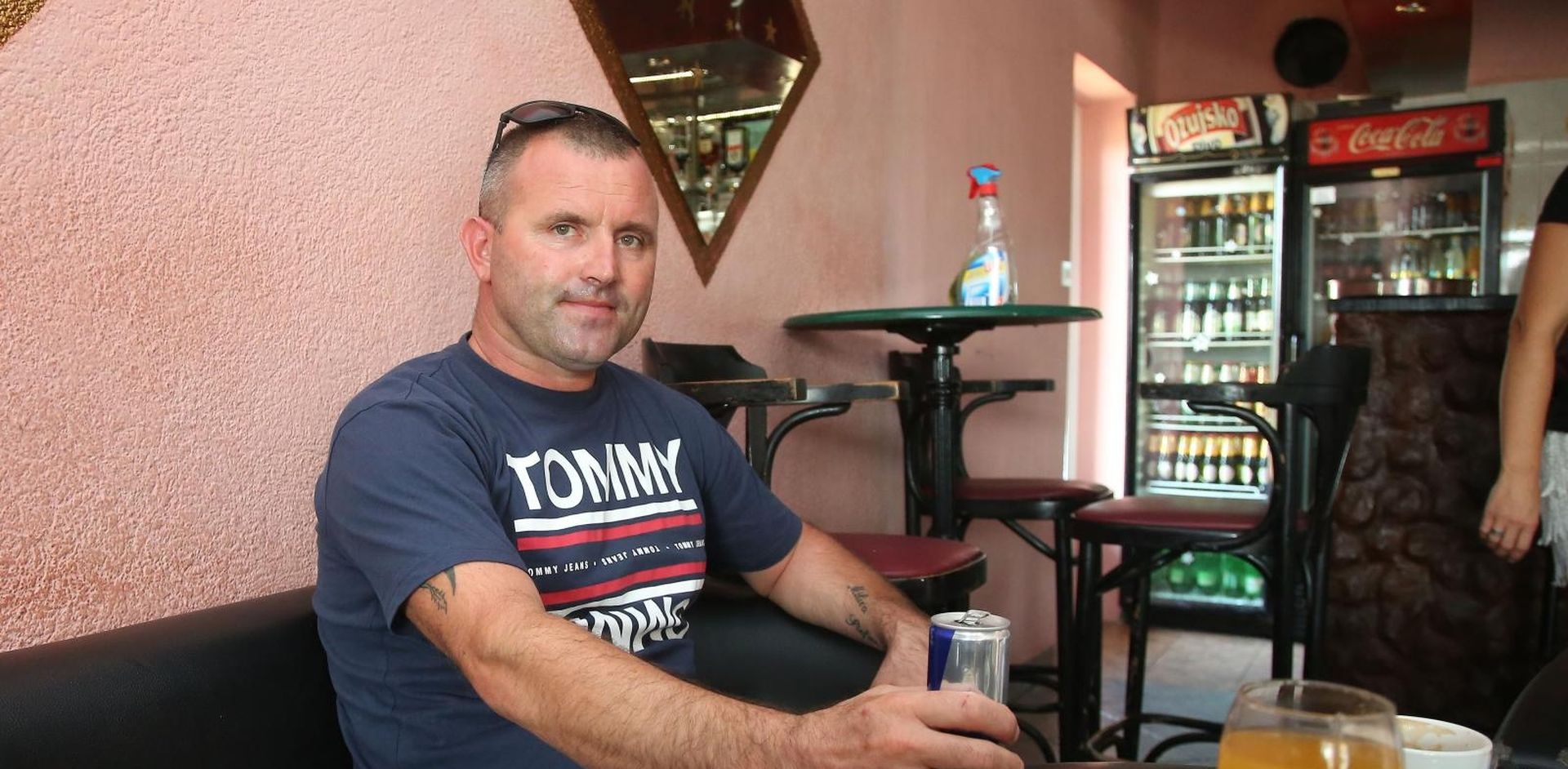 22.08.2019., Uzdolje - U restoranu Petko u Uzdolju napadnuti su ljudi koji su gledali utakmicu play offa Lige prvaka izmedju Young Boysa i Crvene zvezde. Vlasnik Boris Petko.
Photo: Dusko Jaramaz/PIXSELL