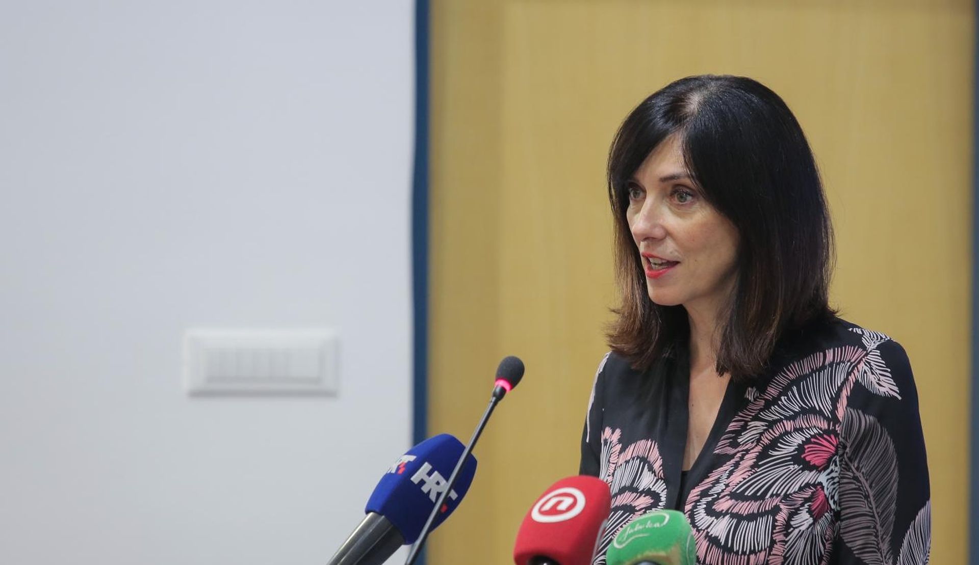 26.07.2019., Zagreb -U Ministarstvu znanosti i obrazovanja dodjeljene su nagrade najboljim maturantima strukovnih skola.  Ministrica Blazenka Divjak. 
Photo: Tomislav Miletic/PIXSELL