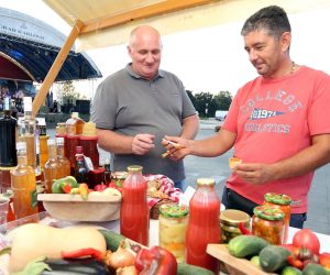 30.08.2019., Karlovac - U organizaciji Obrtnicke komore Karlovacke zupanije i Udruzenja obrtnika Grada Karlovca na SRC-u Korana otvoren je 16. sajam obrtnika i 1. Poljoprivredni sajam.
Photo: Kristina Stedul Fabac/PIXSELL